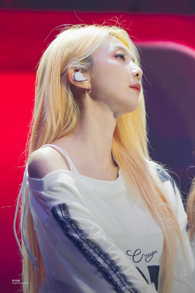 250323

#드림캐쳐 #다미 #Dreamcatcher #DAMI
