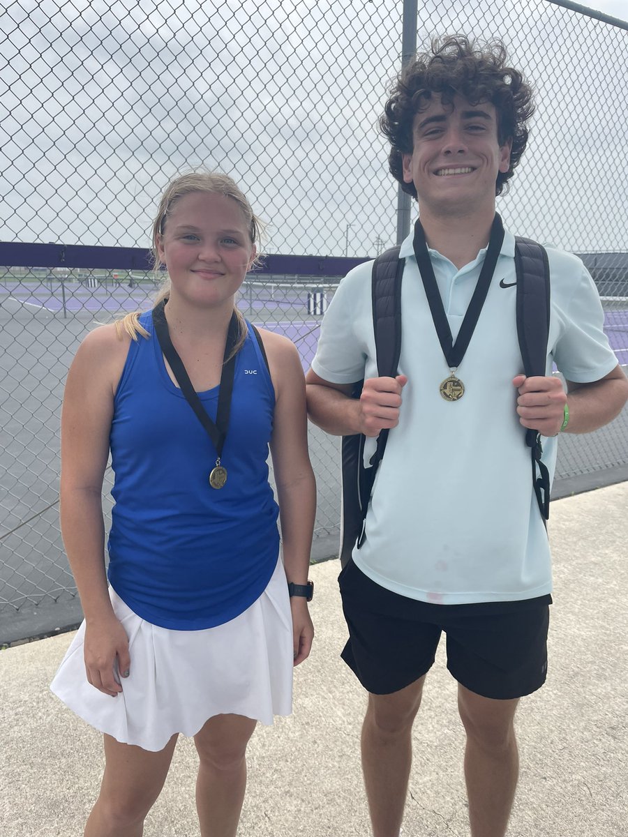 Clemens Tennis (@clemenstennis) on Twitter photo That’s a wrap on JV District Tournament. Congratulations to:
- Ayla / Cody - 1st Place Mixed
- Sabrina / Cassidy- 1st Place girls doubles
- Lilah - 2nd Place Girls Singles
AND won the JV Girls District Championship! <a href="/SamuelClemensHS/">Clemens High School</a> <a href="/scbuffalostrong/">Clemens Athletics</a> That’s a wrap on JV District Tournament. Congratulations to:
- Ayla / Cody - 1st Place Mixed
- Sabrina / Cassidy- 1st Place girls doubles
- Lilah - 2nd Place Girls Singles
AND won the JV Girls District Championship! <a href="/SamuelClemensHS/">Clemens High School</a> <a href="/scbuffalostrong/">Clemens Athletics</a>