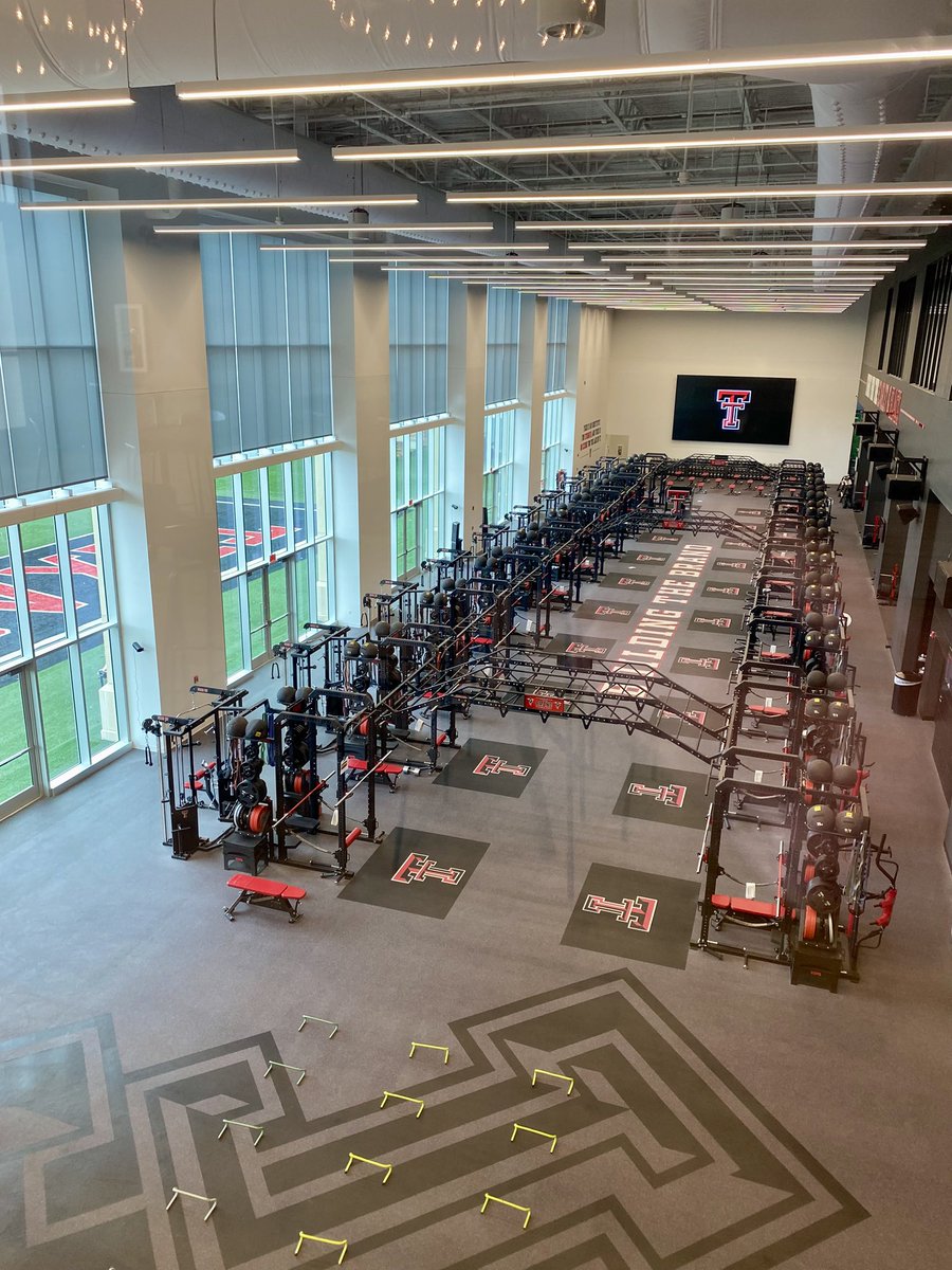 Mike Craven (@cravenmike) on Twitter photo Magazine Stop No. 5
My thanks to <a href="/JoeyMcGuireTTU/">Joey McGuire 🌵</a> and <a href="/TexasTechFB/">Texas Tech Football</a> for allowing me to hang out all day in Lubbock. The new facility is incredible and that roster is loaded.
#WreckEm Magazine Stop No. 5
My thanks to <a href="/JoeyMcGuireTTU/">Joey McGuire 🌵</a> and <a href="/TexasTechFB/">Texas Tech Football</a> for allowing me to hang out all day in Lubbock. The new facility is incredible and that roster is loaded.
#WreckEm