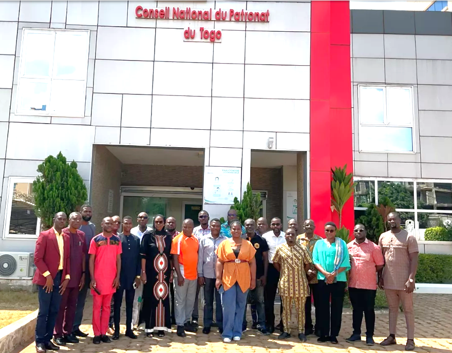 OITAbidjan's tweet photo. #OITTogo
40 professionnels d’entreprises du 🇹🇬 ont renforcé leurs compétences en #SST grâce au @CnpTogo avec le soutien de @OITAbidjan via #ACTEMP.
Une étape clé pour un environnement de #travail plus sûr et durable.
#Sécurité #Santé #HSE #Togo
👇
https://t.co/BVkffQFlXt https://t.co/BBQL0s199V