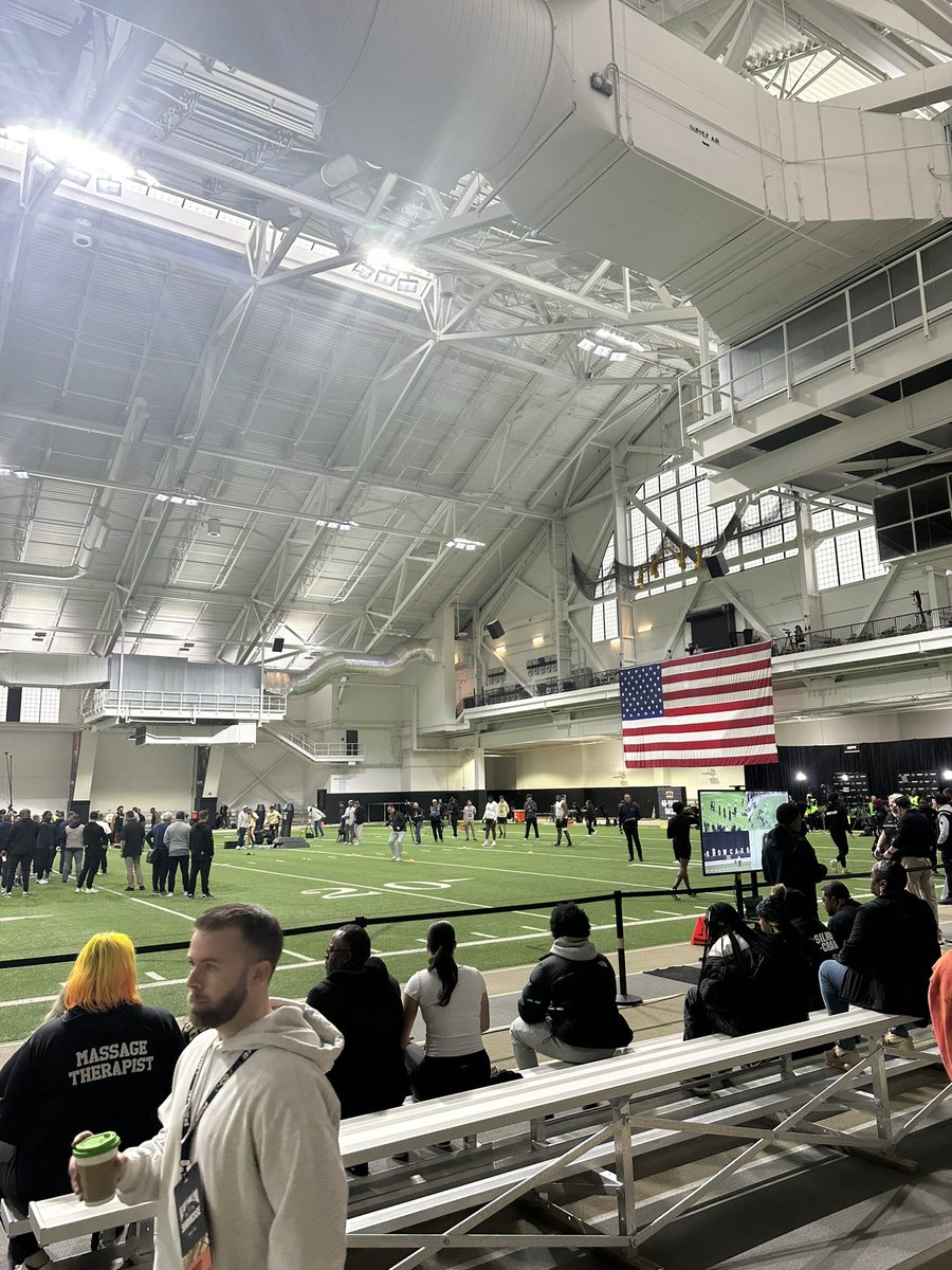CamdenDempsey's tweet photo. Awesome seeing my teammates shine at the Colorado Buffaloes “We’re Not Hard 2 Find” Showcase today. Big-time talent on display at our pro day! Also great catching up with @godardabel —always appreciate your insight and support with @VerEstateTitle! #SkoBuffs #Proday #BuffsInBusiness