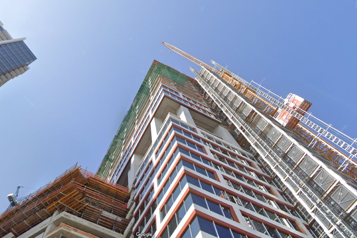 iwwinc_canada's tweet image. Discover the Smart Net: a modular slab-grabbing system for flawless coverage. Integrity&apos;s blueprints ensure gap-free placement. The telescopic tube adjusts from 17&apos; to 30&apos; coverage. For custom solutions to complex edges, our expert engineers have you covered. #SmartNet