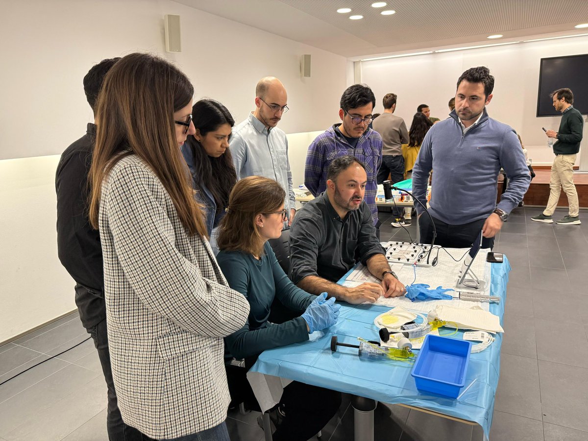 SMT Iberia (@iberiasmt) on Twitter photo Hoy ha tenido lugar en el seno del congreso de la <a href="/catcardio/">Societat Catalana de Cardiologia</a> una nueva sesión del curso BHOC (Bifurcations Hands On Course) dirigido por <a href="/TdBenito/">Tomas Benito</a> y <a href="/CardioflashC/">Cardioflash College</a>, curso de bifurcación práctica para fellows de Hemodinamica con simuladores <a href="/MInDSiTE_SLP/">MInDSiTE</a> y una vez más ha sido todo Hoy ha tenido lugar en el seno del congreso de la <a href="/catcardio/">Societat Catalana de Cardiologia</a> una nueva sesión del curso BHOC (Bifurcations Hands On Course) dirigido por <a href="/TdBenito/">Tomas Benito</a> y <a href="/CardioflashC/">Cardioflash College</a>, curso de bifurcación práctica para fellows de Hemodinamica con simuladores <a href="/MInDSiTE_SLP/">MInDSiTE</a> y una vez más ha sido todo