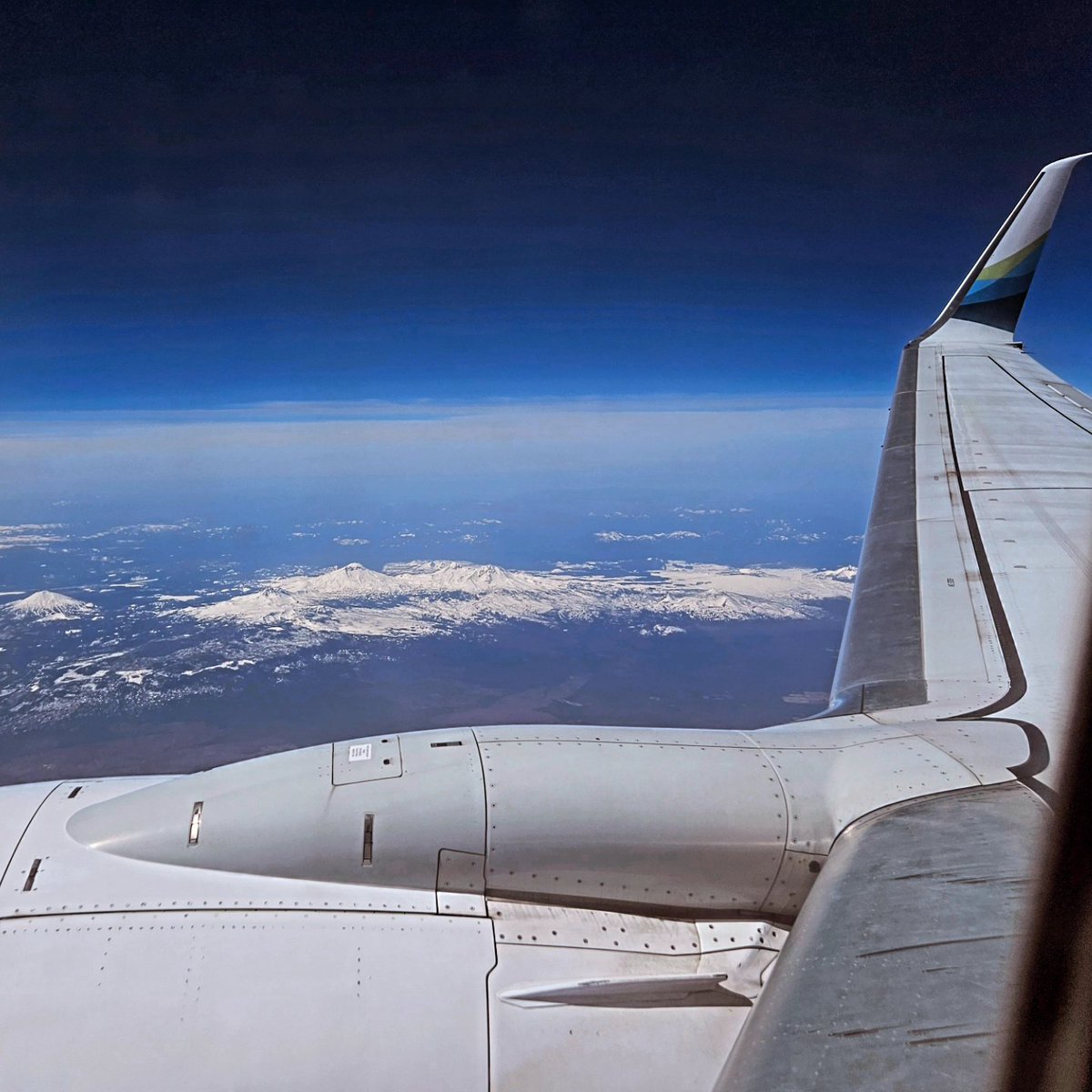 daphobes's tweet photo. Amazing views today on my flight from SEA to RNO #PNW #iFlyAlaska #ASA445 @AlaskaAir https://t.co/ZIa4swXzHQ