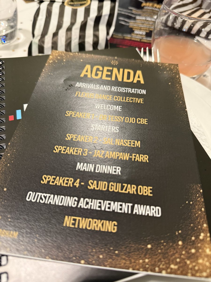 Warren Farm Primary School tweet media