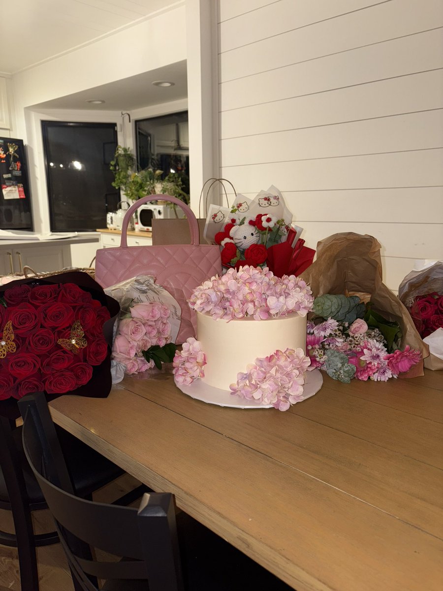 anything4danii's tweet image. #blessed #ariesszn 🎀 #springbaby 🪷🌸🪻