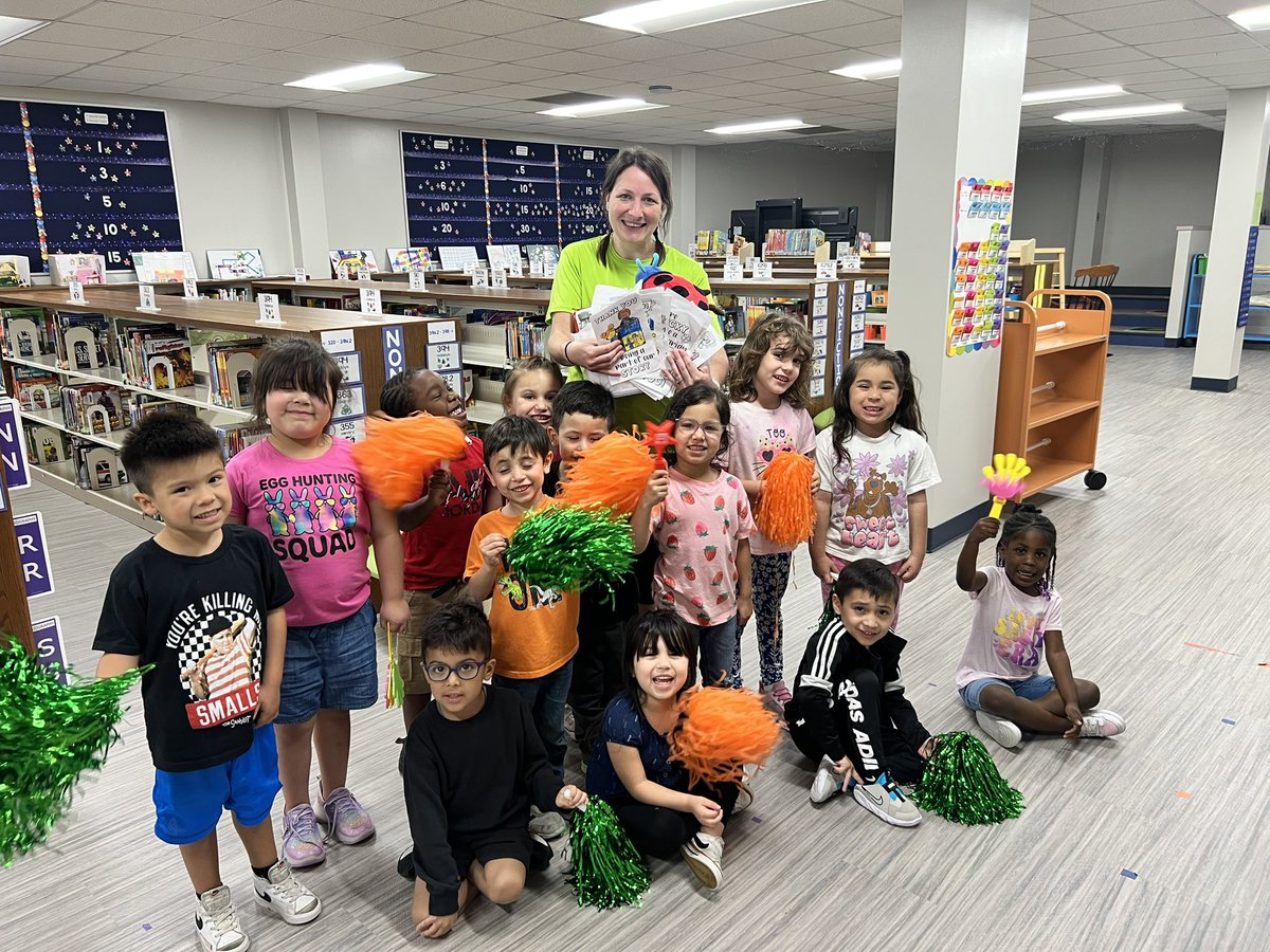 Happy Librarian Appreciation Day to the best around, Mrs. Ackerman 💛✨ she goes above and beyond for our students everyday, we are blessed to be in her presence! Thankful for all the patience and care she shows our Pre-K babies 🫶🏻 📚 <a href="/FisherTigers/">Fisher Elementary</a>