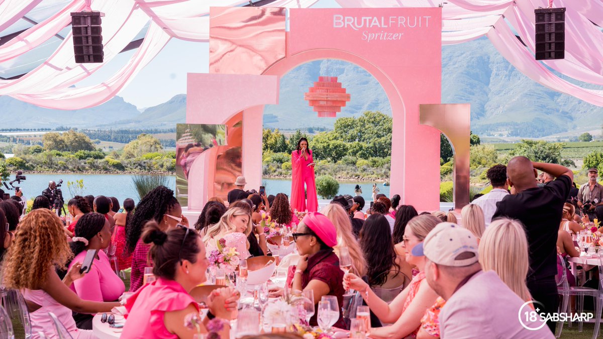 BRUTAL FRUIT SPRITZER’S PINK TABLE MOVEMENT: A glittering affair you won’t want to miss. Click on the link below for more.
newssa.co.za/2025/04/04/bru…