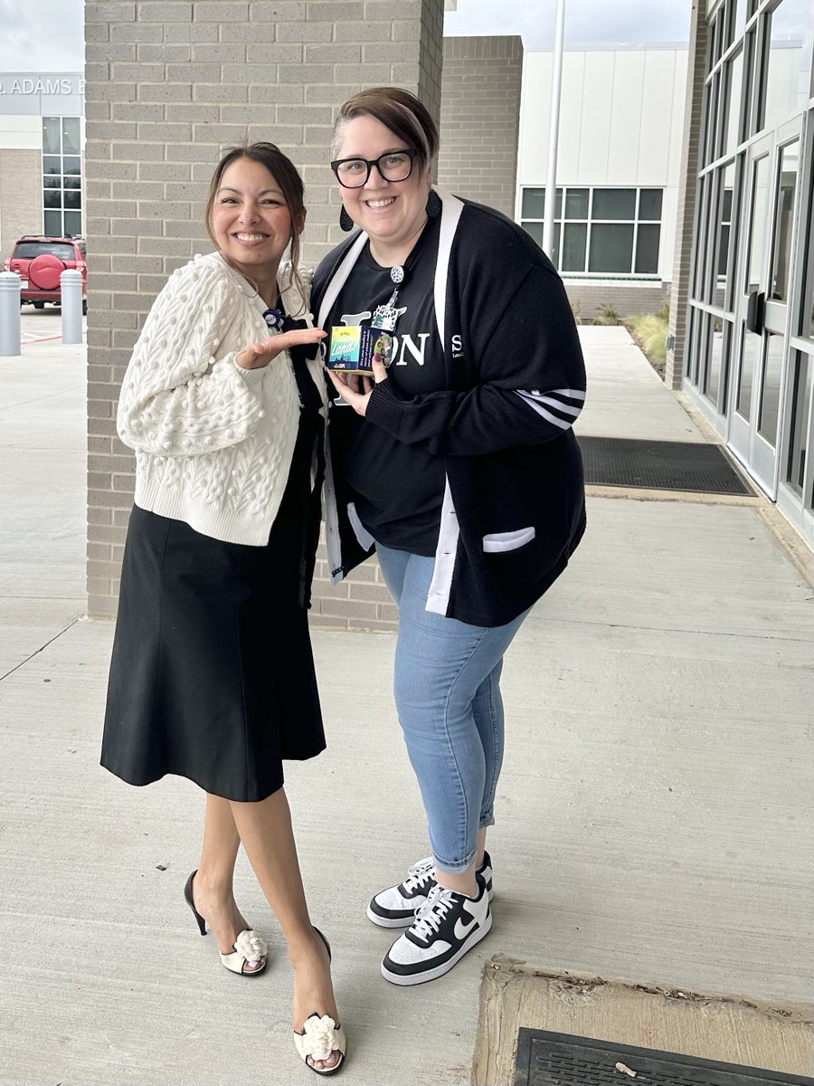 Dallas ISD campuses received a ✨sweet surprise✨ to celebrate the More Choice Expo. Don’t miss your chance to explore 'Legacy Land' and discover the best programs for your student! 🍬🍭

🗓️ Saturday, April 5
⏰ 9 a.m. to 1 p.m.
🎡Fair Park
🔗dallasisd.org/MoreChoice