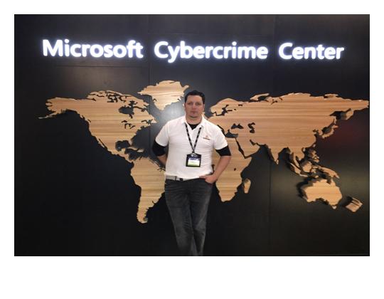MarceloRivero's tweet image. Happy 50th birthday, @Microsoft! 🥳 

#Microsoft50