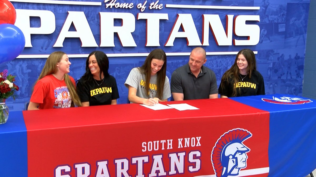 Garrett Drake (@garrettadrake) on Twitter photo South Knox senior Bren Hill makes it official, signing with <a href="/DePauw_WBB/">DePauw Women’s Basketball</a>
Hear more from Bren tonight on <a href="/WTWOsports/">WTWO Sports</a> South Knox senior Bren Hill makes it official, signing with <a href="/DePauw_WBB/">DePauw Women’s Basketball</a>
Hear more from Bren tonight on <a href="/WTWOsports/">WTWO Sports</a>