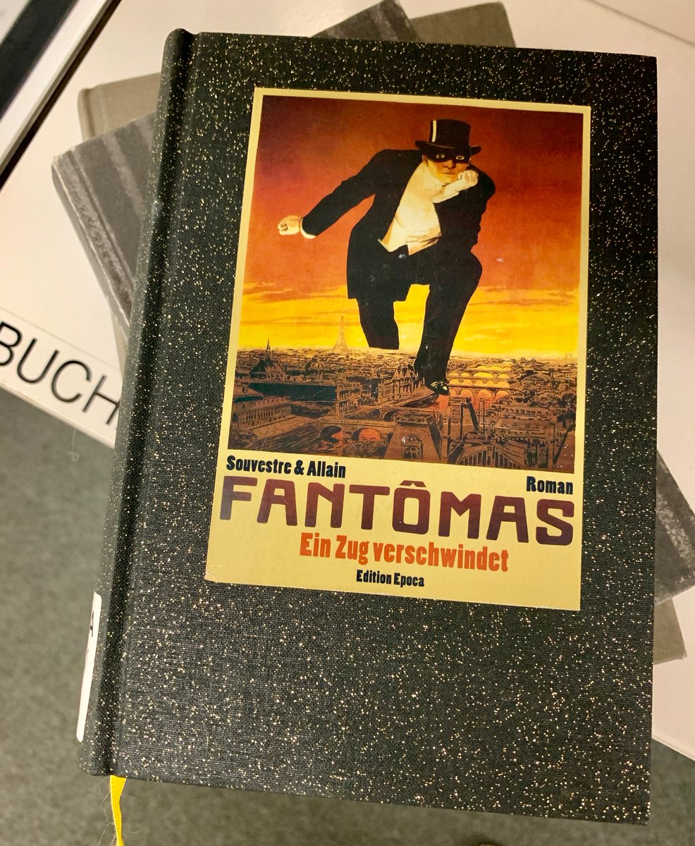emijulischa's tweet photo. Fantômas... skrupelloser und zugleich genialer Schurke von Pierre Souvestre & Marcel Allain. Das Duo schuf zw. 1911-1913 unglaubliche 32 Krimis um den Serienhelden.
Mein heutiges Fundstück📚
Souvestre/Allain
Ein Zug verschwindet
(Le Train perdu, 1912)
Edition Epoca, 2011
#BLBKA https://t.co/btPBq1BAoO