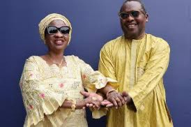 AMADOU &amp; MARIAM , l’un des duos les plus célèbres du monde !

En ce vendredi 4 avril, je suis triste de vous annoncer la disparition d’un guitariste émérite, un grand frère pour moi.
Amadou Bagayoko n’est plus…

Amadou n’avait que 70 ans !

Que la terre lui soit légère. 

🙏🏾🙏🏾🙏🏾