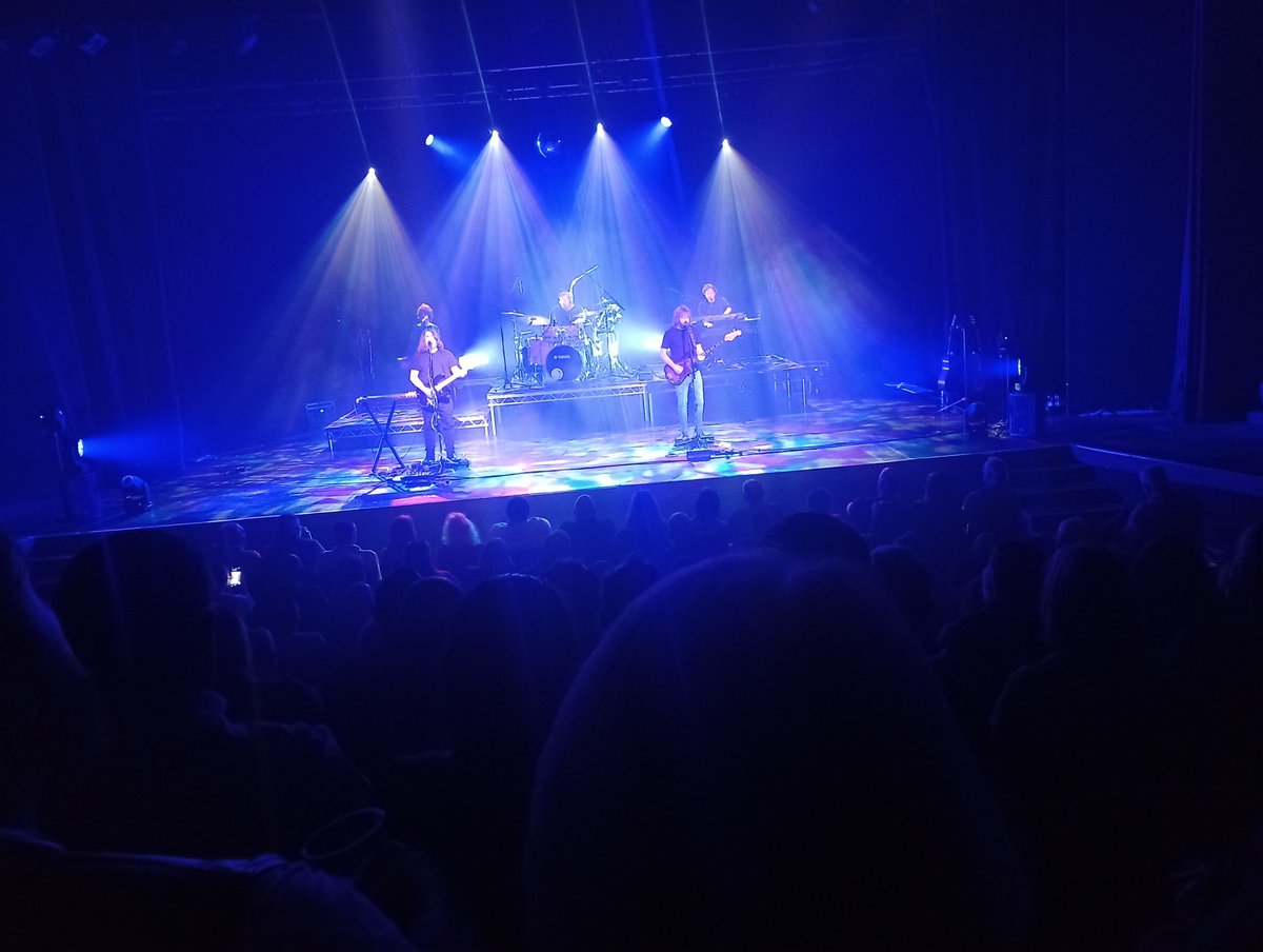 Excellent first half from the totally amazing <a href="/ThinkFloydUK/">Think Floyd</a> 
Second half...can't wait 😍🔥❤️