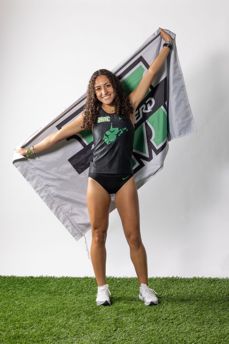 Destiny Berryman wins the 5K at the Tennessee Invite with a time of 17:22.86!