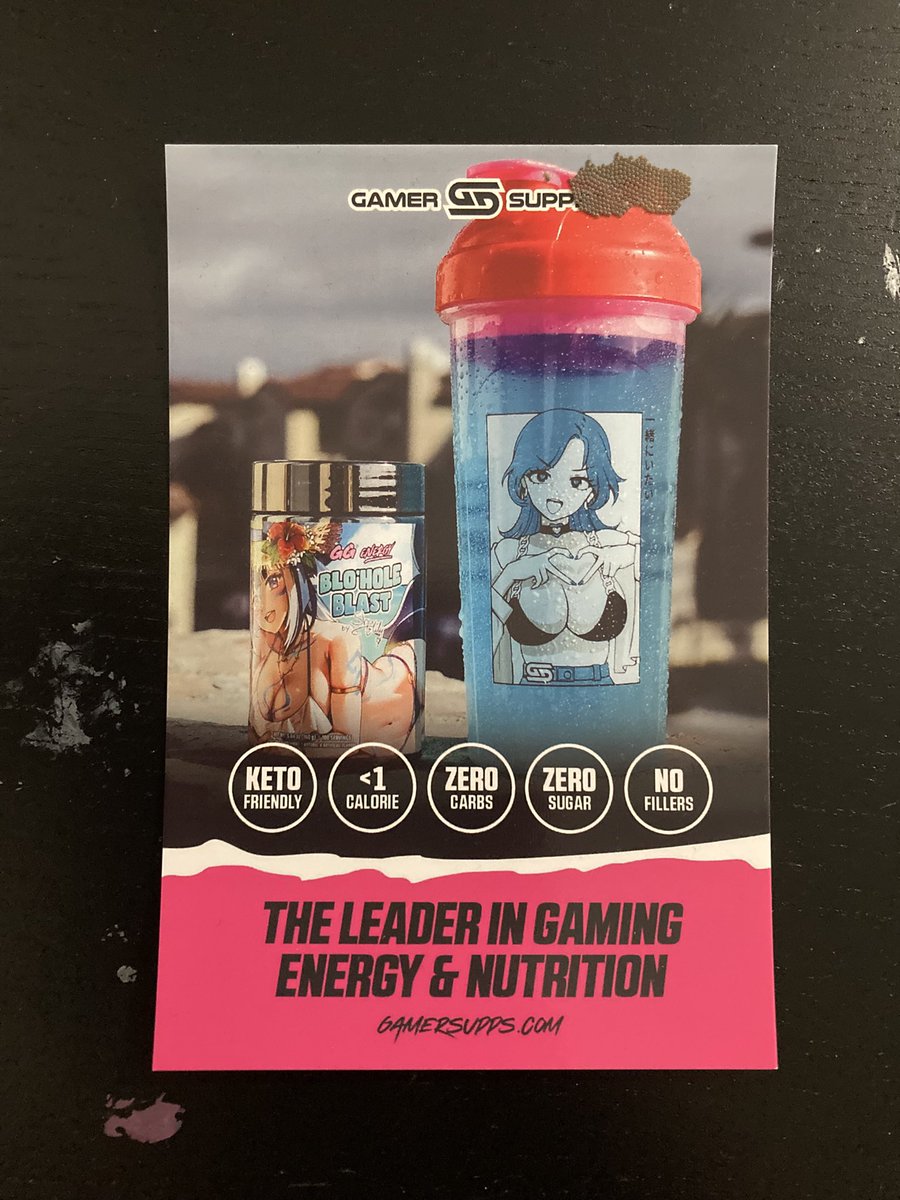 caseohsdookie's tweet photo. Soooo i saved this moth on monday and took a spider off of it, let it live in my room, and when i found it again today a vew moments after that i found what she had been doing this week 😭😭😭😭
Out of all places she chose one of my @GamerSupps flyers to lay her eggs on😭😭😭😭 https://t.co/a9wNdcLLLf