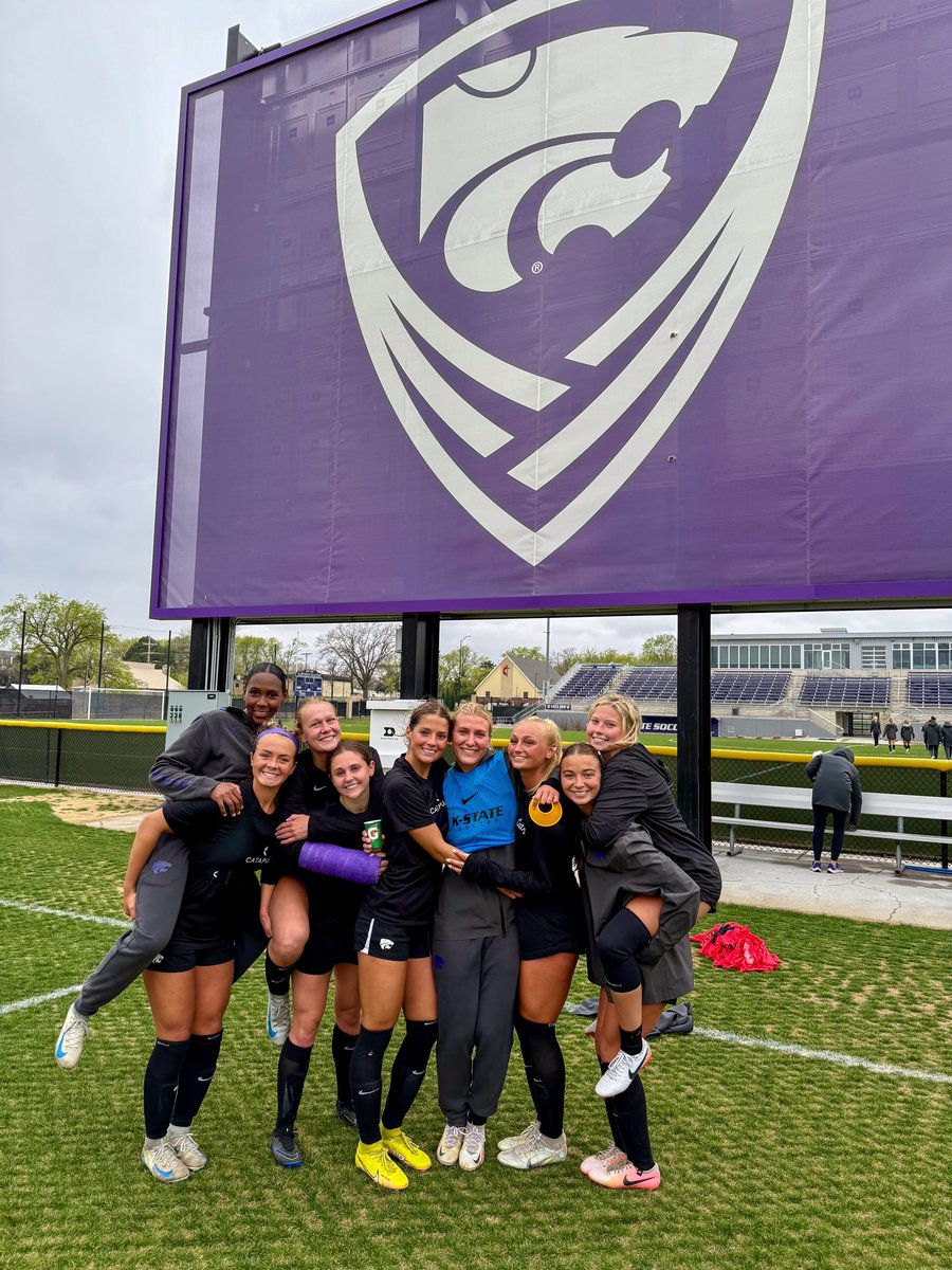 KStateSOC's tweet photo. Today's small-sided training champs: 3 Stooges 😝
Golden boot winner: @JerichoFrigon ✨ https://t.co/SdVWEumR3u