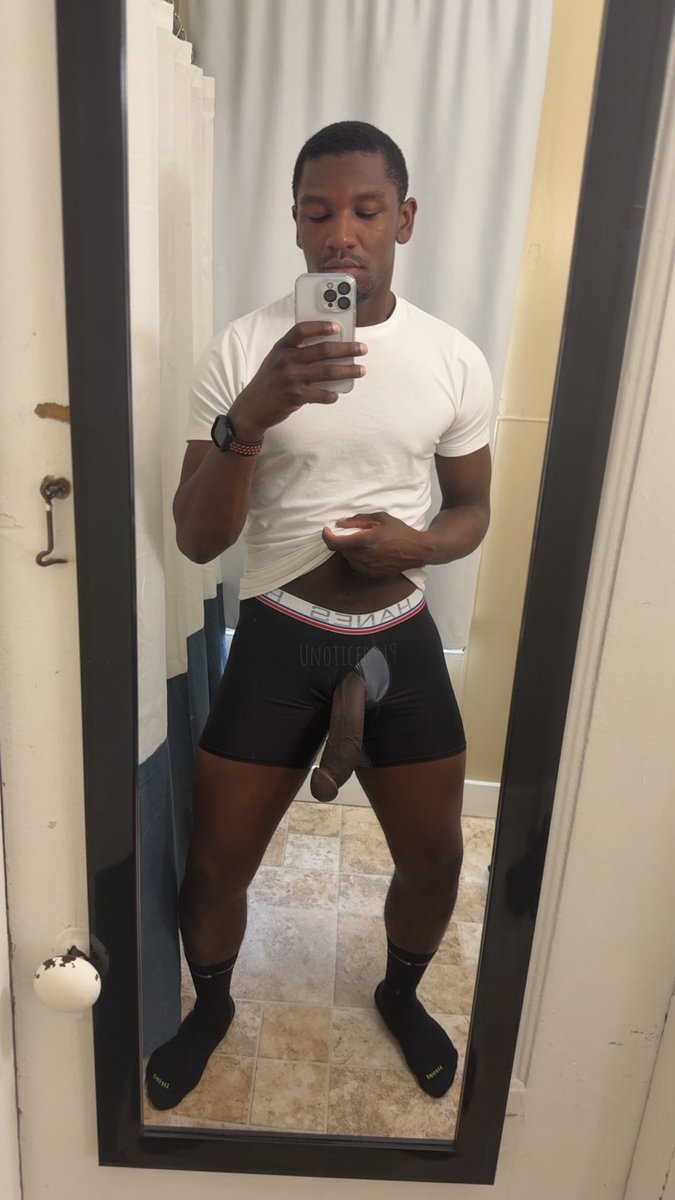 unoticed_19's tweet photo. It’s Friiiiiidayyyyy 😈🔥💦☀️ https://t.co/S9DHUeGIpi