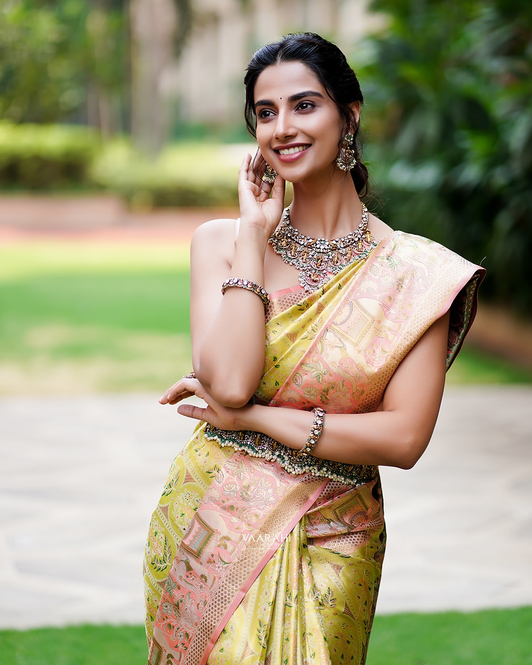 Gnu5GX2XEAA1McI?format=jpg&name=large