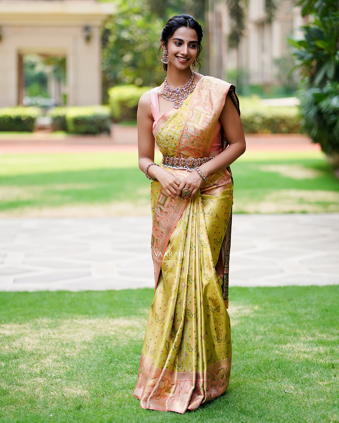 Gnu5GcfXwAAFIX8?format=jpg&name=large