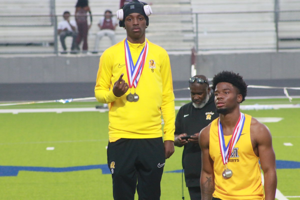 Deisnyk McCullough II tweet media