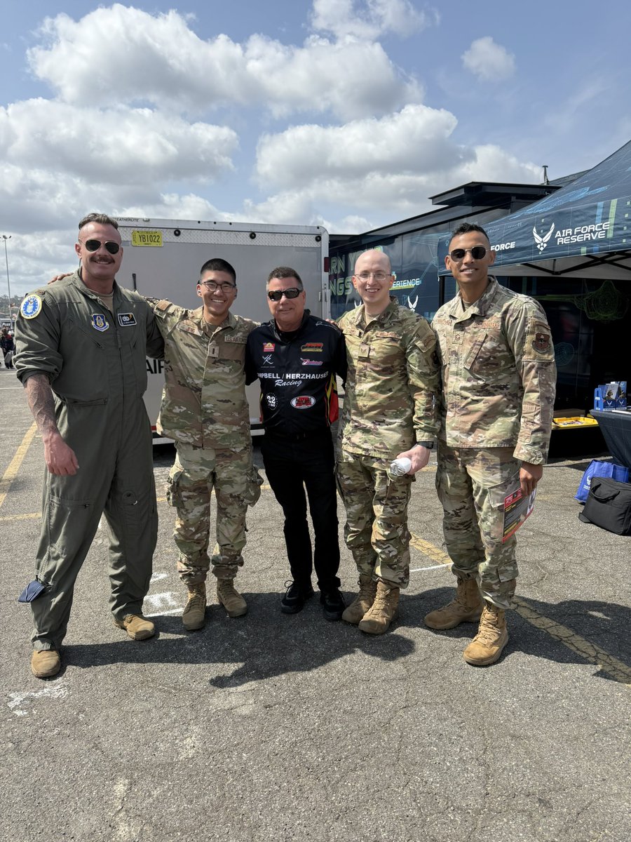 JimCampbellFC's tweet photo. 2025 #nhra #winternationals photo album. πππ#missionfoods #jimcampbellracing #jrdragsters #pomona #california #dragracing #goodtimes #futureofdragracing #nascar #formula1 #indycar #purexhale #redlineoilracing #scottparks #gofast #motorsportscurated #jfr #fastjackbeckman #wallyparksmuseum