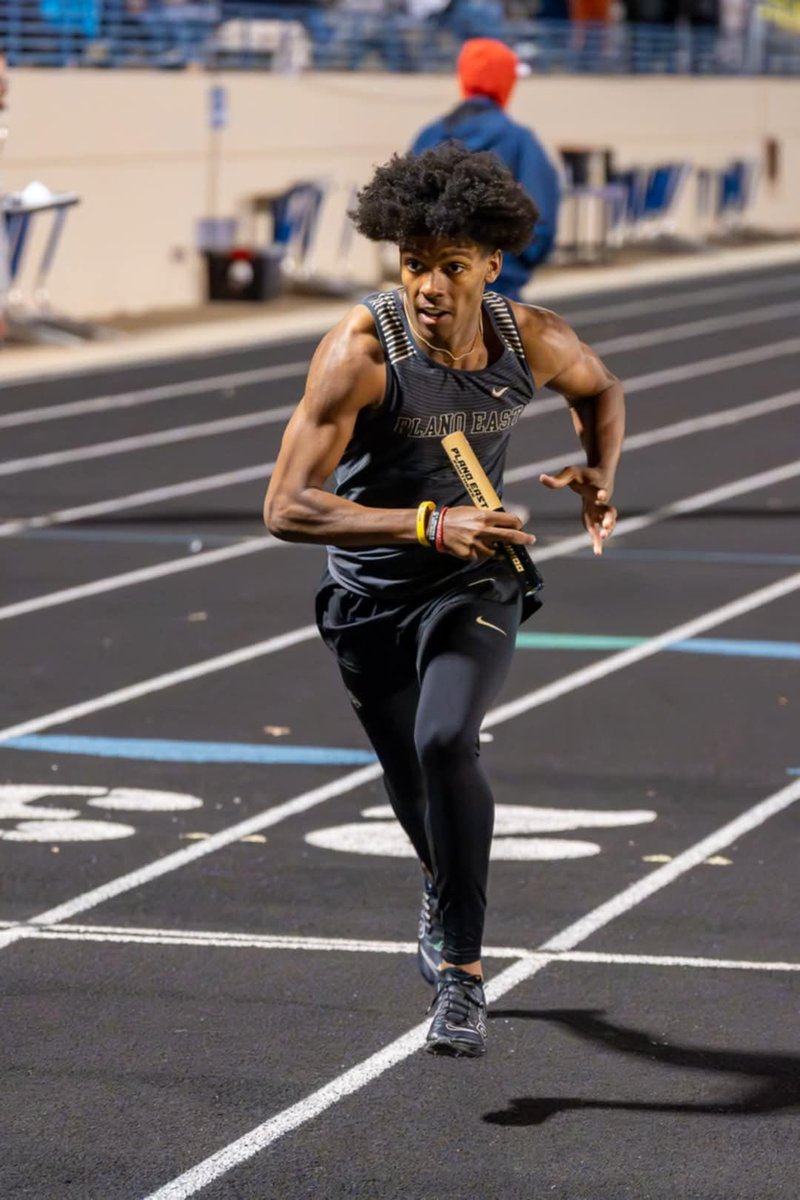 JStafford_8's tweet photo. I had a district track meet last night to end off the year. Great opportunity grow and improve! #track #highschoolsports #texas #pesh https://t.co/vB3h4DPyRP