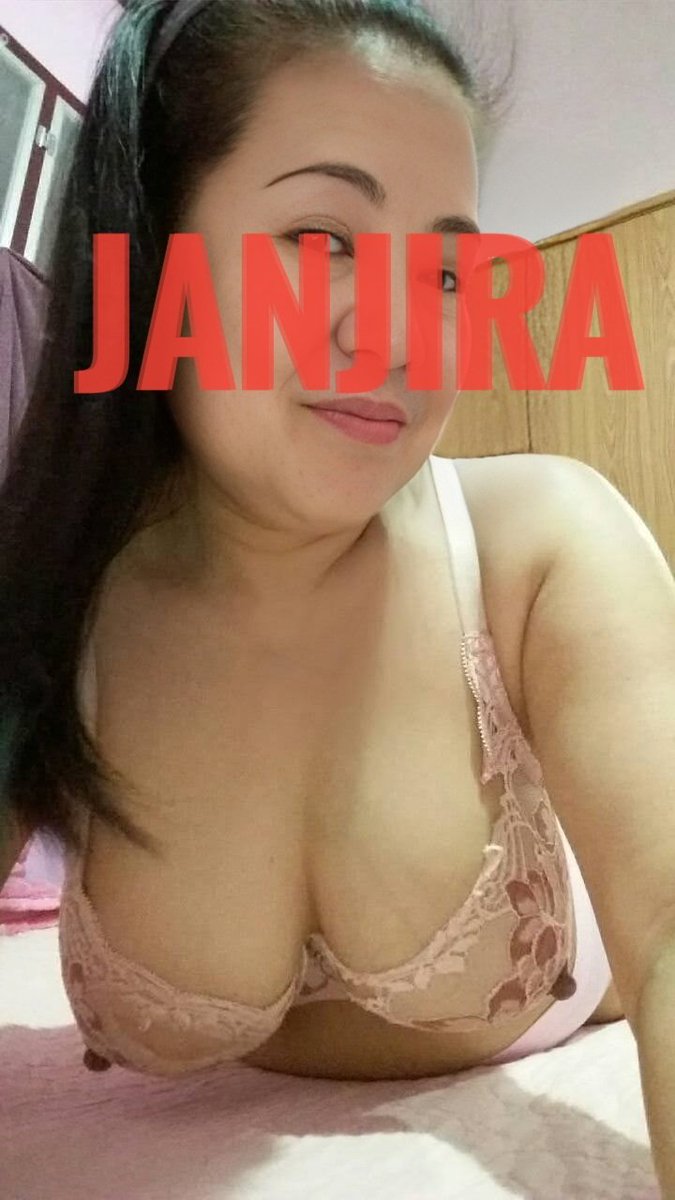 ชีวิตลำเค็ญ เสื้อผ้าเก่าขาดเปื่อยยุ่ย จะออกไปไหนได้ละทีนี้🤔😥😭