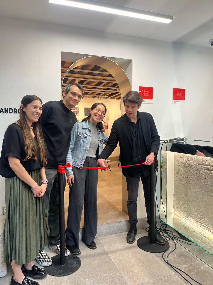 Paola Vera tweet media