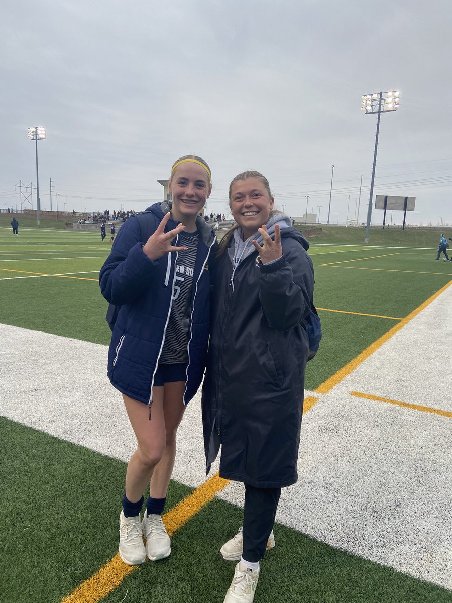 Varsity battled tonight and came out on top with a 3-0 win over Westside. 

Goals:

Wagenfuhr ⚽️⚽️
Murphy ⚽️

Assists:

Schulte 🤝
Murphy 🤝

Kudos to our back line for the shut out: 
Thompson ❌ 
Paradis, Grace, Marsh, Rothe, Meier 

⭐️Player of the Match⭐️

Aubrey Marsh