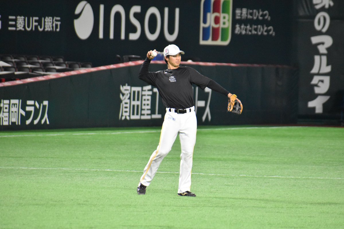 nishispo_hawks's tweet photo. 【現地情報】

おはようございます☀
#廣瀬隆太 選手が合流してます！

 #sbhawks #西スポWEBOTTO https://t.co/XEUTuJdo7d