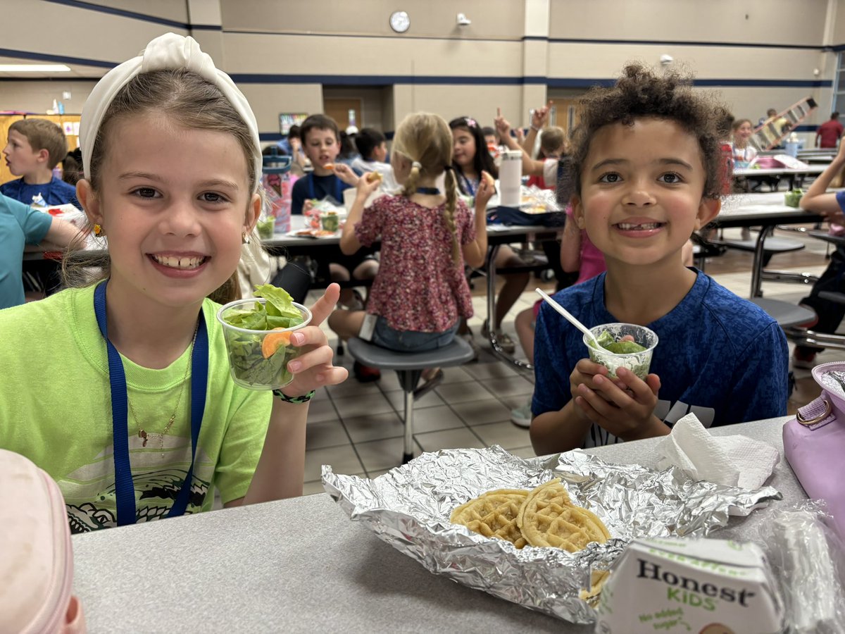 Elaine Winger tweet media