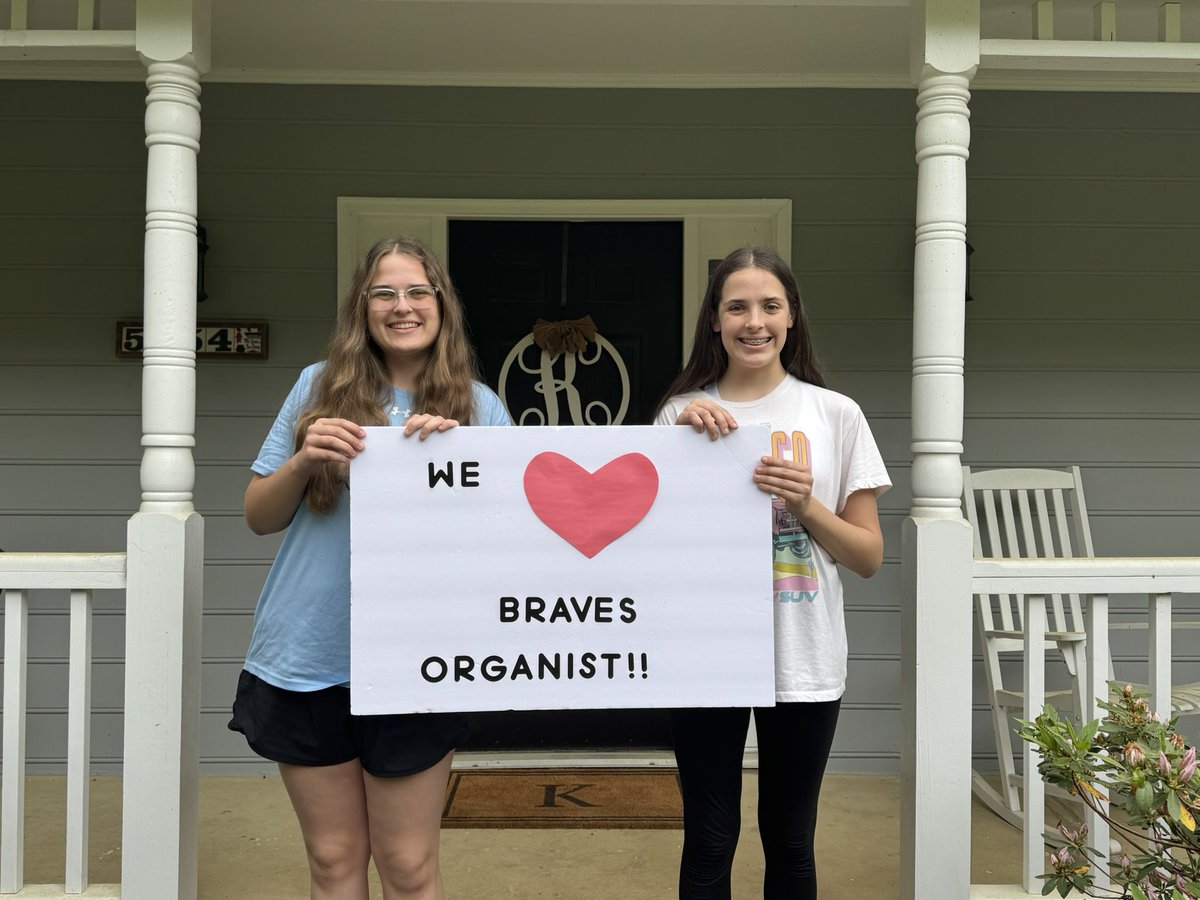 Herrelski's tweet photo. Happy Opening Day!! Go Braves!! Have a great season @MKaminskiMusic ❤️ https://t.co/cR53Tt9fA0