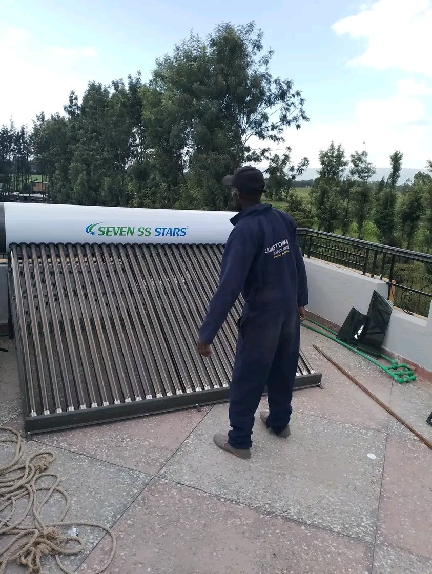 LightstormTech's tweet image. PAYMENTS ARE DONE AFTER DELIVERY 

🚿 Tired of Cold Showers During This Season? 🥶

LightStorm Technologies has the perfect solution for you! Get a Seven Stars Solar Water Heater and enjoy FREE delivery within Nairobi!

Non-Pressurized Solar Water Heaters

✅ 150L – Ksh 55,000
✅…
