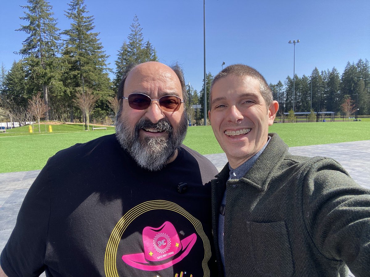 JamesMontemagno's tweet image. Life achievement unlocked at today's #Microsoft50 event. Got to meet AND interview THE Larry Osterman! 

Will be dropping the interview soon on my YouTube! 

#MicrosoftLife #MicrosoftEmployee