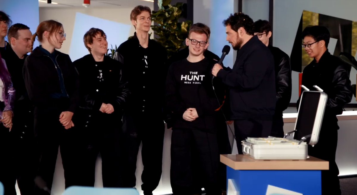 Shayph has won the Hunt Finale!