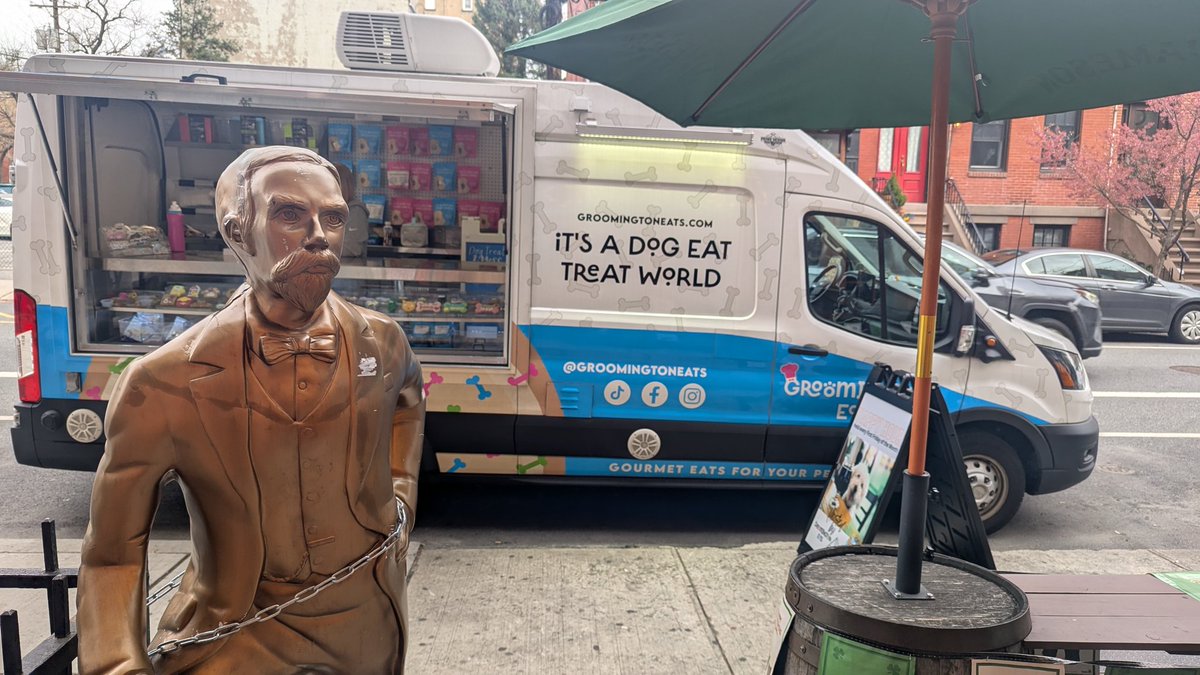 thealehouse1034's tweet photo. TODAY is YAPPY HOUR! The Groomington Dog Treats Truck is open for business! $10 donation gets you specials 6-830pm. Portion of proceeds benefits Wise Animal Rescue!
11th & Willow
#Hoboken 🏨
#DogFriendly 🐶 #trivianight🤔 #freepool🎱 #shuffleboard🥏
#darts🎯 #popcorn🍿 https://t.co/vhvWYB8pAD