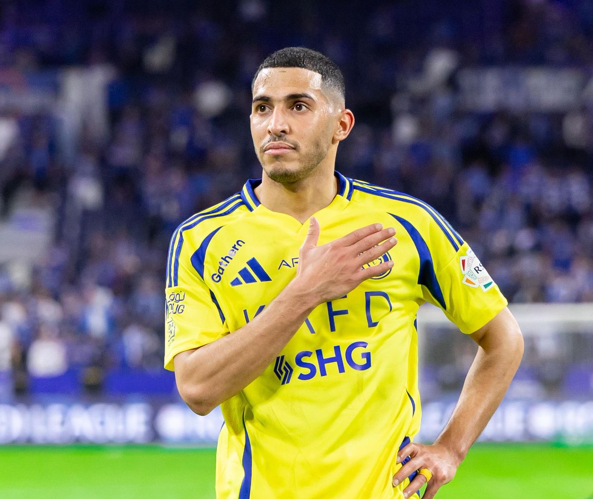 اللهم لك الحمد والشكر 
مبروك ياعالميين  تحقيق الفوز 💛💙
وبإذن الله القادم أجمل
#النصر_الهلال 
#دوري_روشن_السعودي