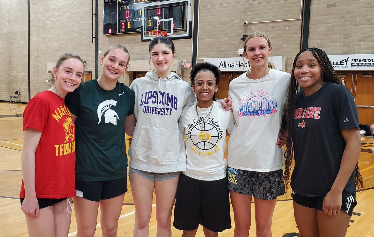 Congrats to the Miss Minnesota 🏀 Finalists- Winner announced tonight! 

Hope Counts- Providence Academy
Addi Mack- Minnehaha Academy
Kendall McGee- Benilde St. Margarets
Jordan Ode- Maple Grove
Aneisha Scott- De La Salle
Hadley Thul- Alexandria

#mnallstar2025