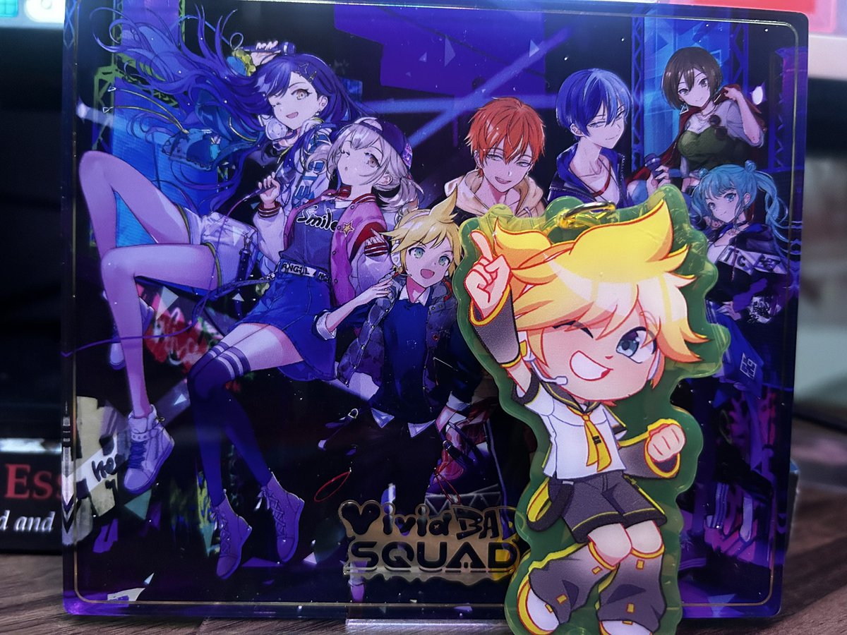 yall i got proseka merch on the last day of classes. never skip it’s worth trust 

thank you <a href="/lychiikoz/">Kio/Niko 🌸 team crystal</a> for the banana boy charm 💛
