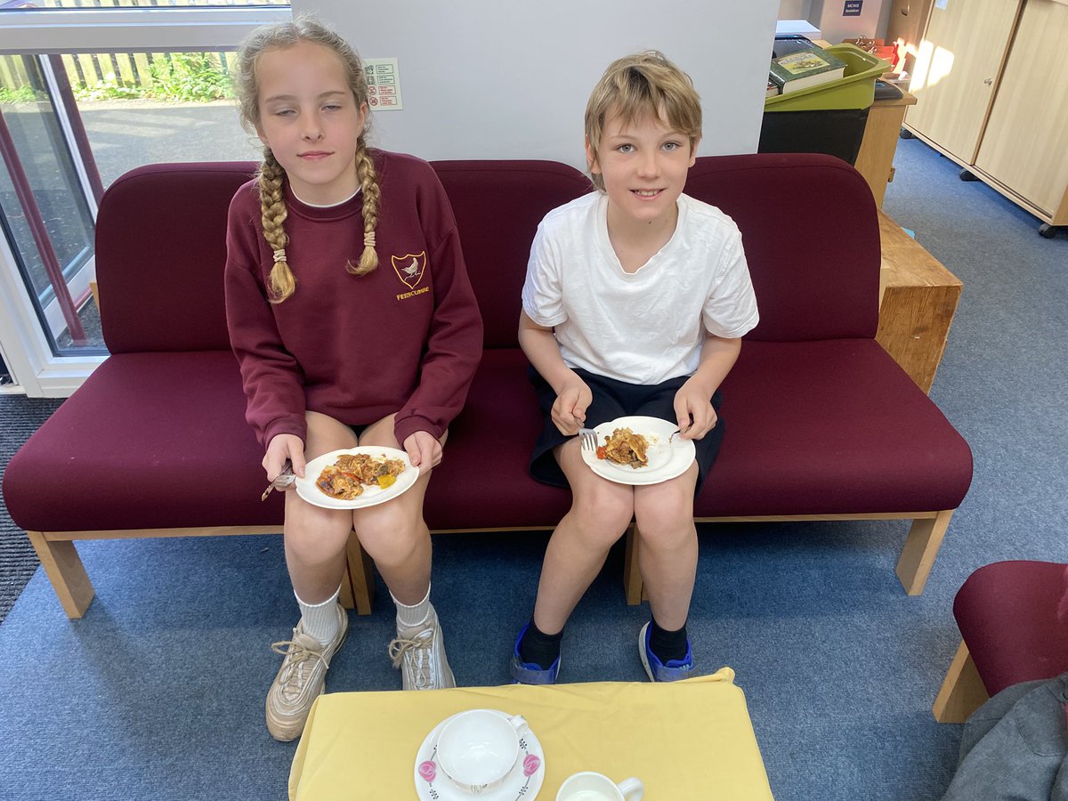 What a wonderful variety we had to celebrate this morning , dance, cheerleading, poetry, maths, a leaflet and culinary skills! We all got to taste a delicious lasagna as well as cake today ! 
Another great Friday morning at Ferncumbe x
