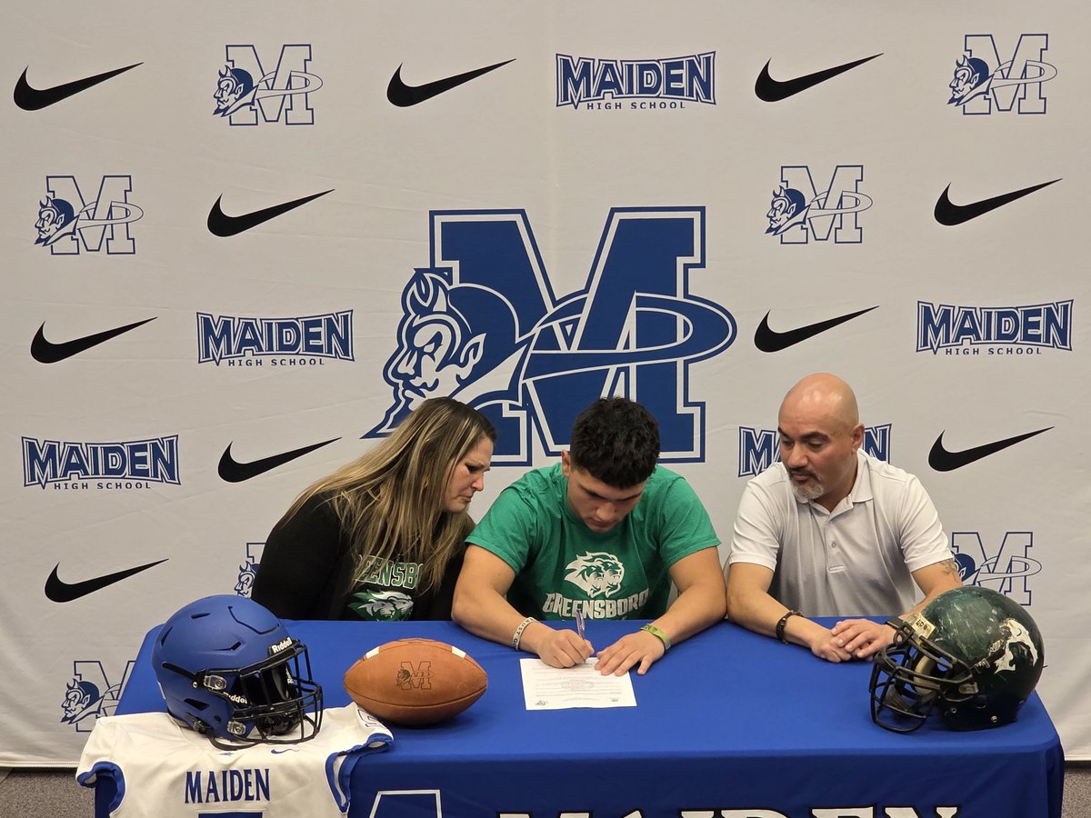 Maiden HS Football tweet media