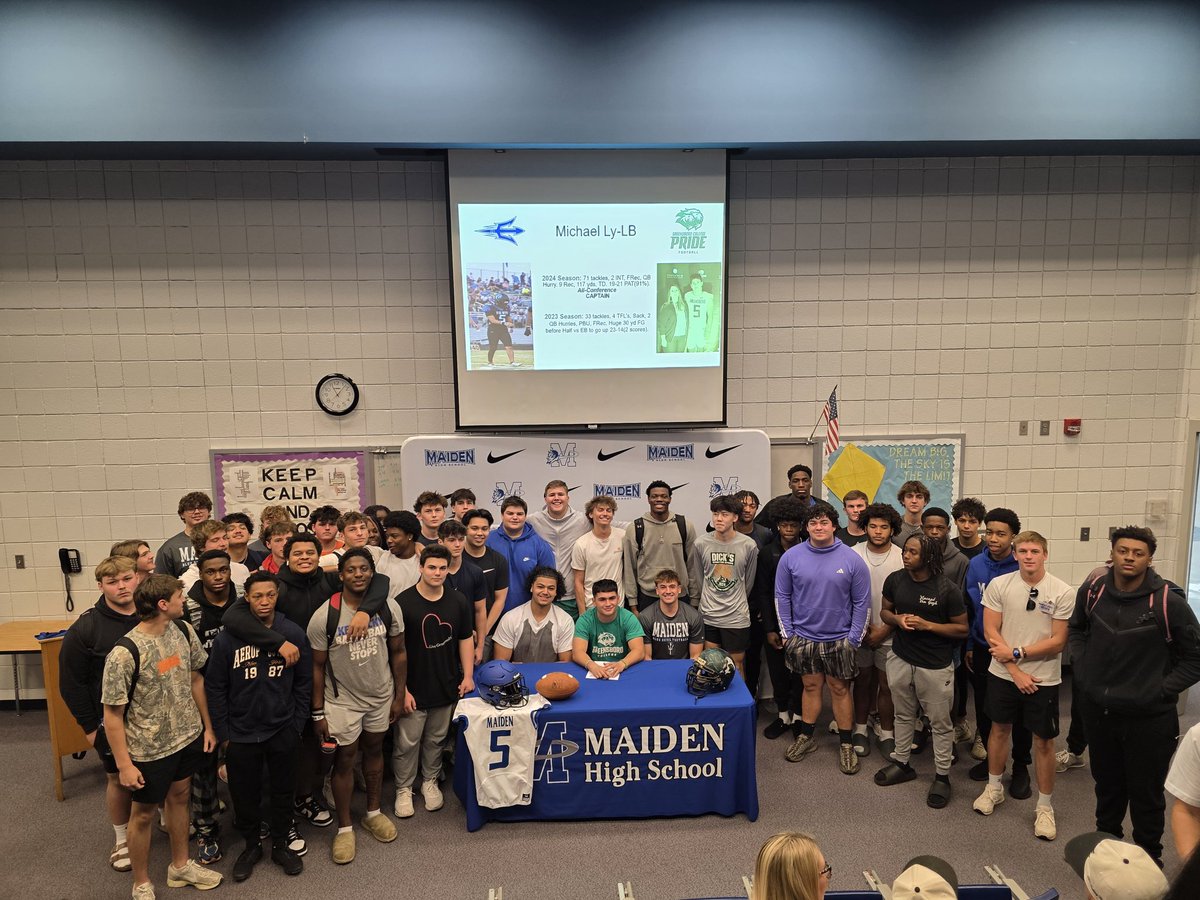 Maiden HS Football (@mhsbluedevilsfb) on Twitter photo Congratulations to <a href="/Michael57757150/">Michael Ly</a> on signing to further his academic and athletic career to play football at @gc_pride_football
#Maidenfootball Congratulations to <a href="/Michael57757150/">Michael Ly</a> on signing to further his academic and athletic career to play football at @gc_pride_football
#Maidenfootball