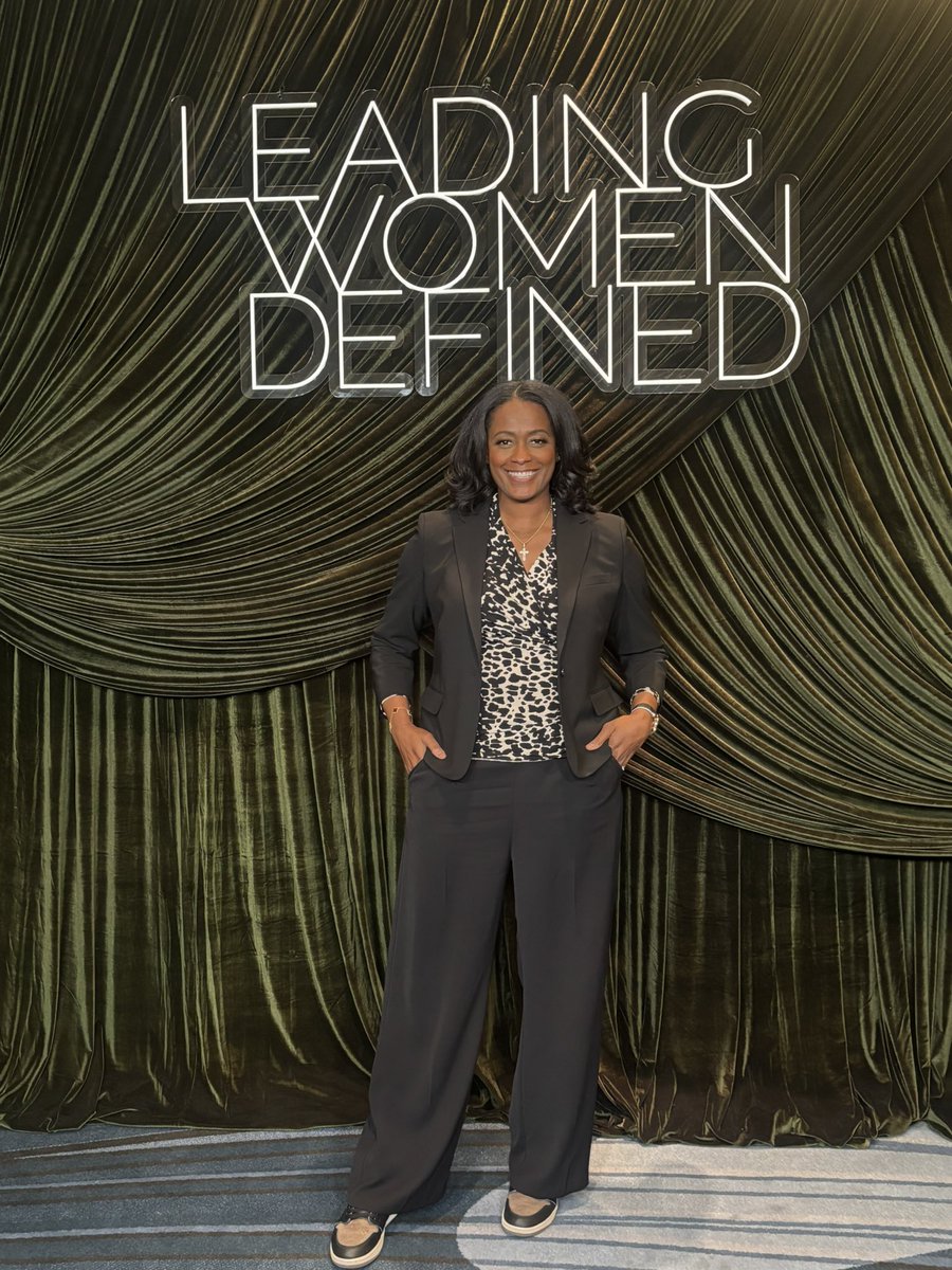 Swin Cash (@swincash) on Twitter photo Thank You deeply <a href="/WeAreLWD/">Leading Women Defined</a> <a href="/IamDebraLee/">Debra Lee</a> & Andrea Wilkerson VP <a href="/ProcterGamble/">Procter & Gamble</a> for bringing me into this elite space๐ค Hugs Paula Madison <a href="/PelicansNBA/">New Orleans Pelicans</a> fan & my new bff in NOโบ๏ธMy Heart & Mind was touched, my cup overflowed & clarity provided fwd w/an amazing Tribe behind meโผ๏ธ๐๐ Thank You deeply <a href="/WeAreLWD/">Leading Women Defined</a> <a href="/IamDebraLee/">Debra Lee</a> & Andrea Wilkerson VP <a href="/ProcterGamble/">Procter & Gamble</a> for bringing me into this elite space๐ค Hugs Paula Madison <a href="/PelicansNBA/">New Orleans Pelicans</a> fan & my new bff in NOโบ๏ธMy Heart & Mind was touched, my cup overflowed & clarity provided fwd w/an amazing Tribe behind meโผ๏ธ๐๐