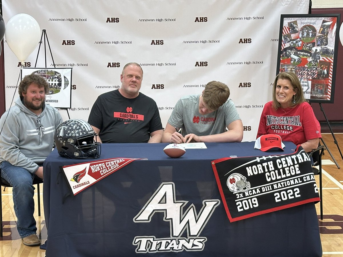 So proud of these guys for committing to further their academic and athletic careers!

Trapper Forrest - Quincy University
Zebulon Rashid - North Central College
Dillon Ketelsen-Anton - Monmouth College
Alec Earley - North Central College