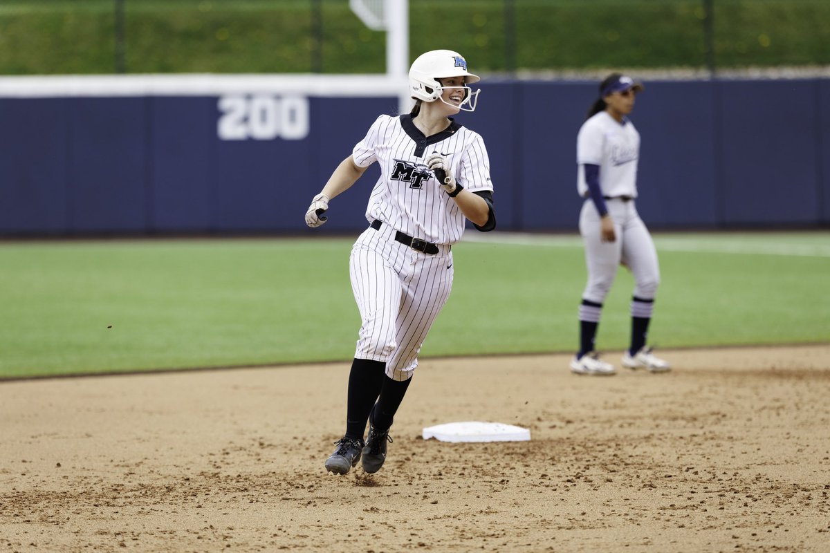 NCAA Softball (@ncaasoftball) on Twitter photo ๐จ UPSET ALERT ๐จ
Middle Tennessee grabs a 8-2 upset win over No. 24 Liberty in game one!
#NCAASoftball x ๐ธ <a href="/MT_Softball/">Middle Tennessee Softball</a> ๐จ UPSET ALERT ๐จ
Middle Tennessee grabs a 8-2 upset win over No. 24 Liberty in game one!
#NCAASoftball x ๐ธ <a href="/MT_Softball/">Middle Tennessee Softball</a>