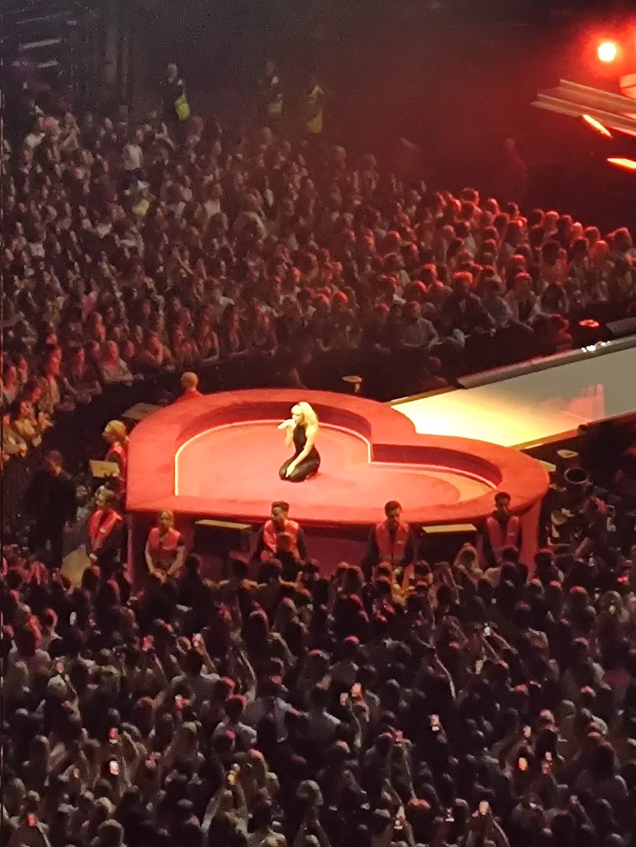 Kobster_Lobster's tweet photo. a trans girl, a lesbian and the fruitiest straight man of all time goes to stockholm and has a great time at the sabrina carpenter consert!! https://t.co/ym3Cbz7pKq