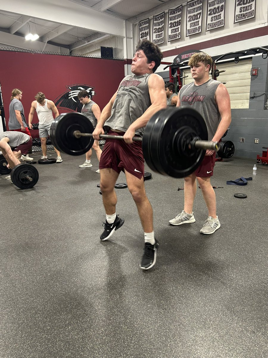 Brad Harris (@coachofpdc) on Twitter photo Game Day Lift today, Guys are getting better everyday! QB - Drew Davis good catch & LB’s - Bryson Matyja & Antonio Shelton with good Triple Extension! #Benton💪🏼 #CleansOnGameDayAttackMode
<a href="/BentonTDClub/">Benton Touchdown Club</a> Game Day Lift today, Guys are getting better everyday! QB - Drew Davis good catch & LB’s - Bryson Matyja & Antonio Shelton with good Triple Extension! #Benton💪🏼 #CleansOnGameDayAttackMode
<a href="/BentonTDClub/">Benton Touchdown Club</a>