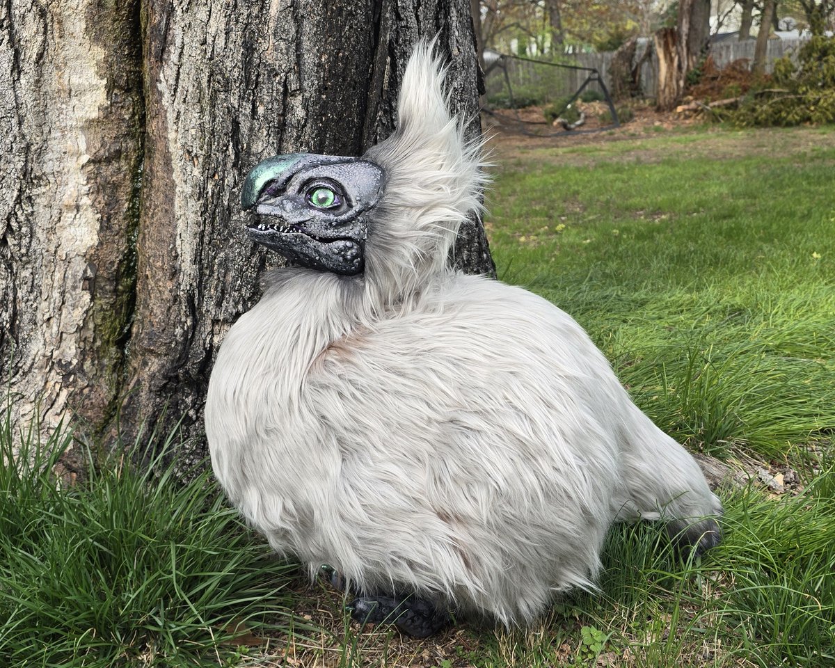 thecraftlocust's tweet photo. My Seikret is named Creepy Green and he is very excited to witness some murder. #creepygreen #MHWilds #monsterhunter #monsterhunterprops #seikret #seikretchick #sidechick #モンハン #モンハンワイルズ #kfseikret #chickret #seikretpattern
#gobblegobble https://t.co/IiqukD1kM8