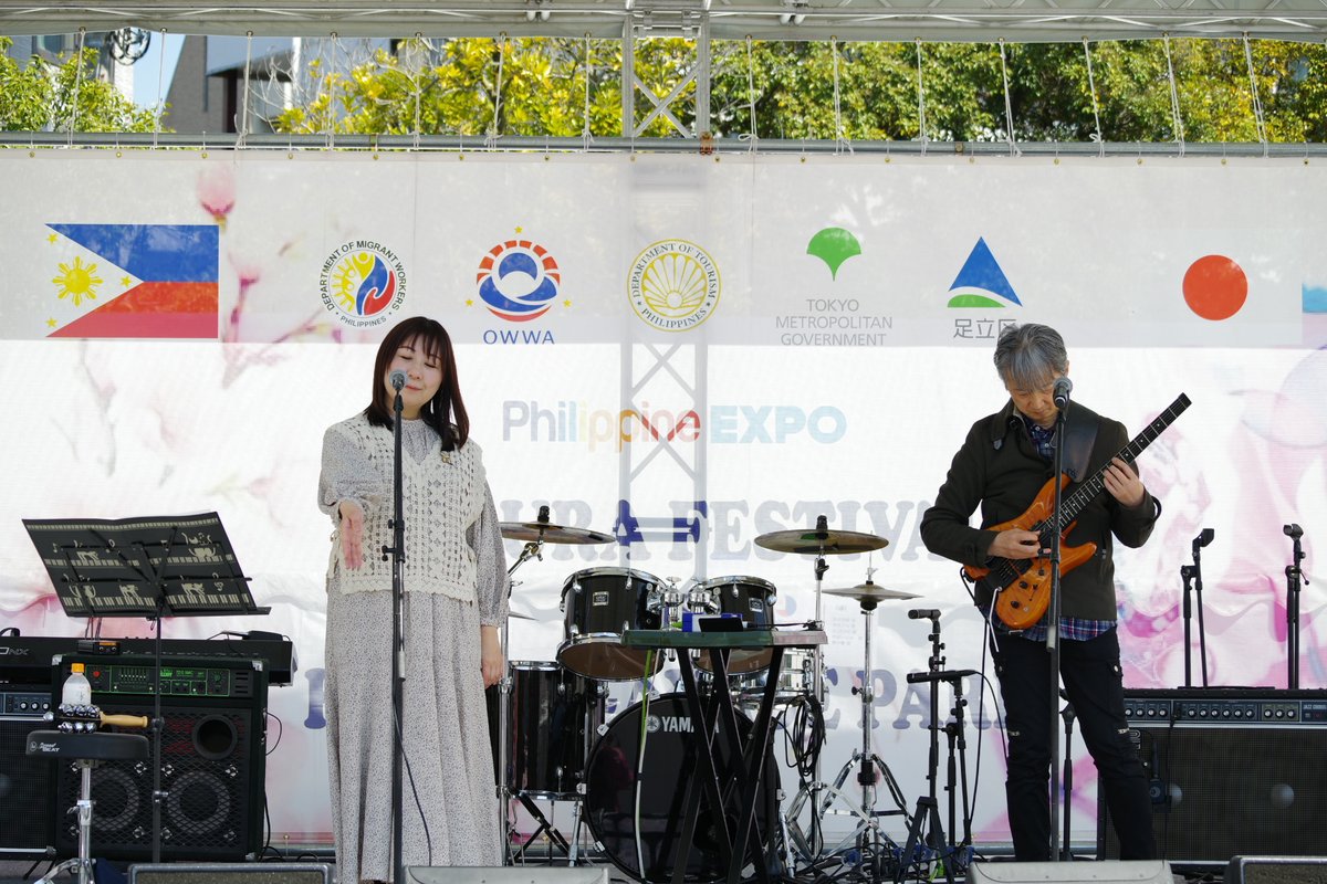 isao65's tweet photo. 25.04.04 Schellen(シェレン)さん フィリピンエキスポ＠東綾瀬公園 vo.keikaさんとg.藤森あつしさんの二人組ユニット。 癒し系と思いきや意外とハード系だったりする素敵なユニットです 
#Schellen #シェレン #フリーライブ #PENTAX #ファインダー越しの私の世界 #キリトリセカイ #フィリピンエキスポ https://t.co/OlBgGPRXi3